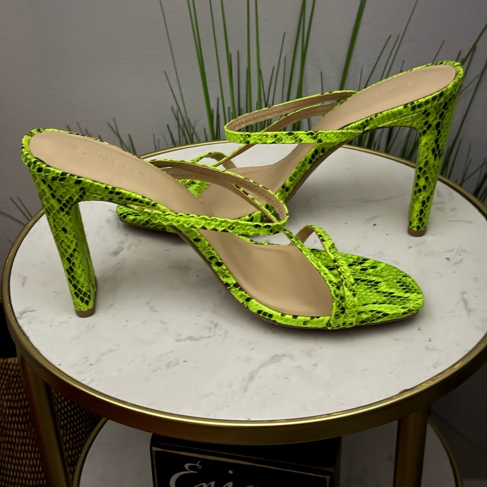 Wild Diva Vibrant Green Snakeskin Women's Heels